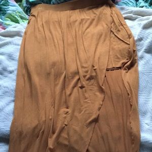 Asymmetrical maxi skirt